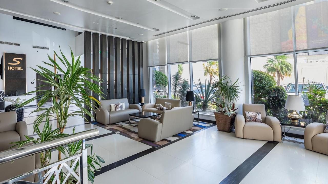 S Bahrain 4*